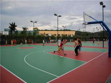 上海塑胶篮球场.jpg